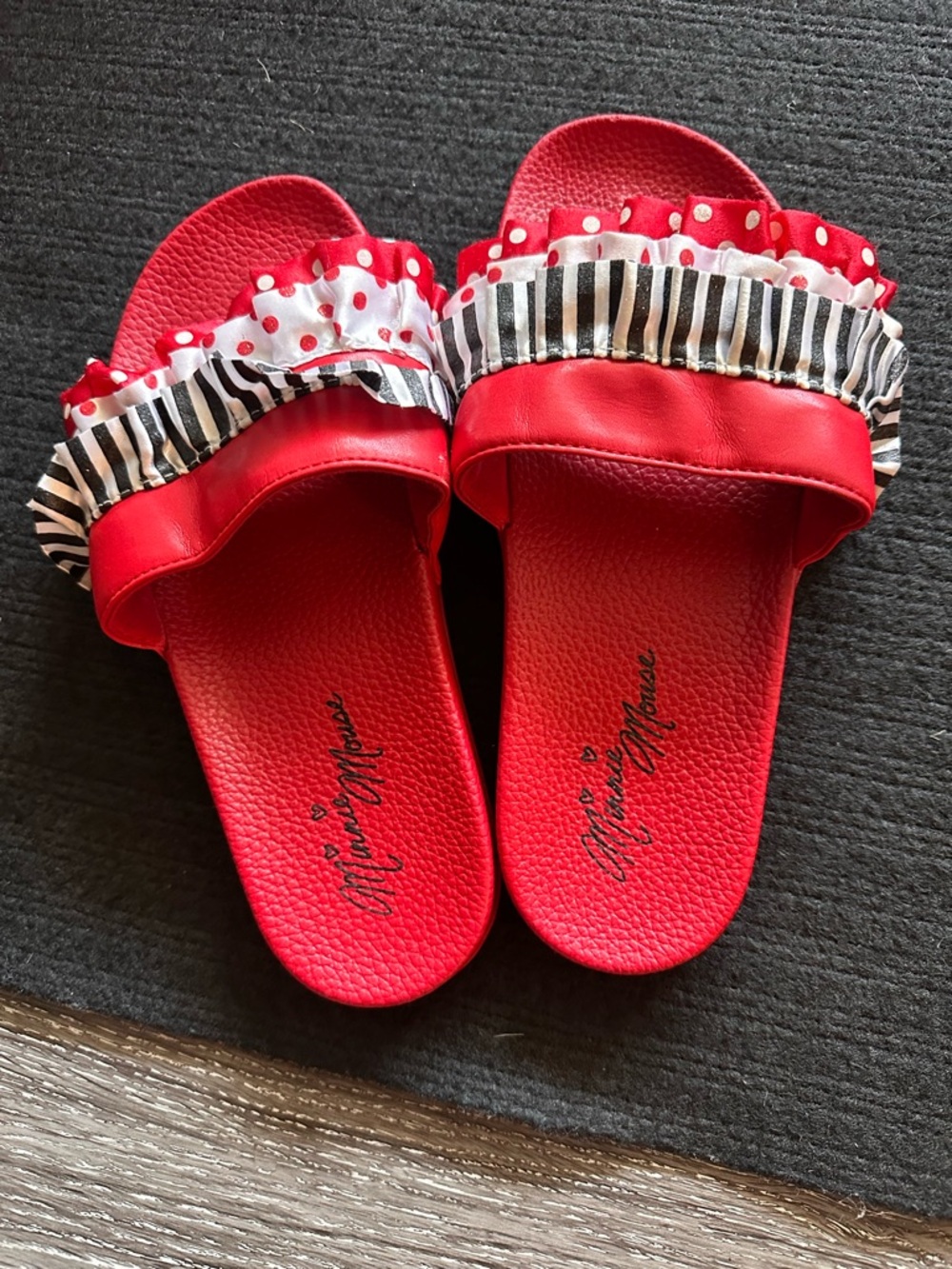 Women’s Red Ruffle Slide Sandals - Size 5/6